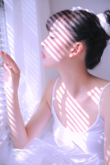 我半夜吮亲妺妺的胸好爽